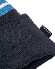 Load image into Gallery viewer, black bobble hat golf