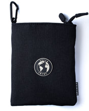 Load image into Gallery viewer, golf accessory bag black
